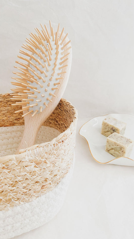 Brosse à cheveux en bois de hêtre certifié FSC