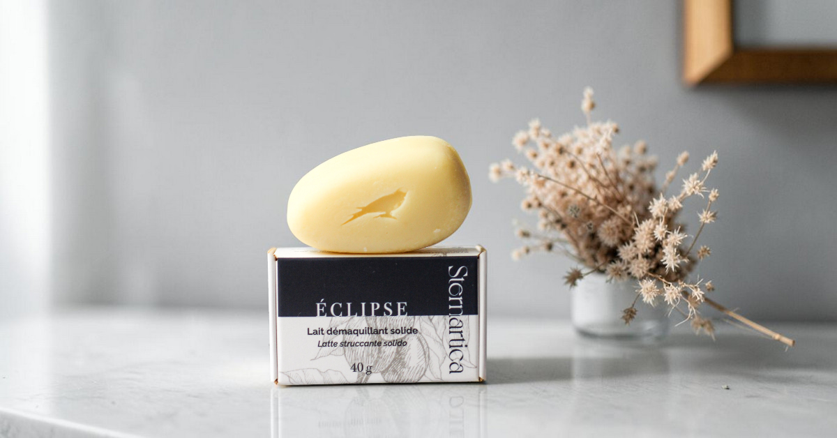 Texture du lait démaquillant solide Sternartica